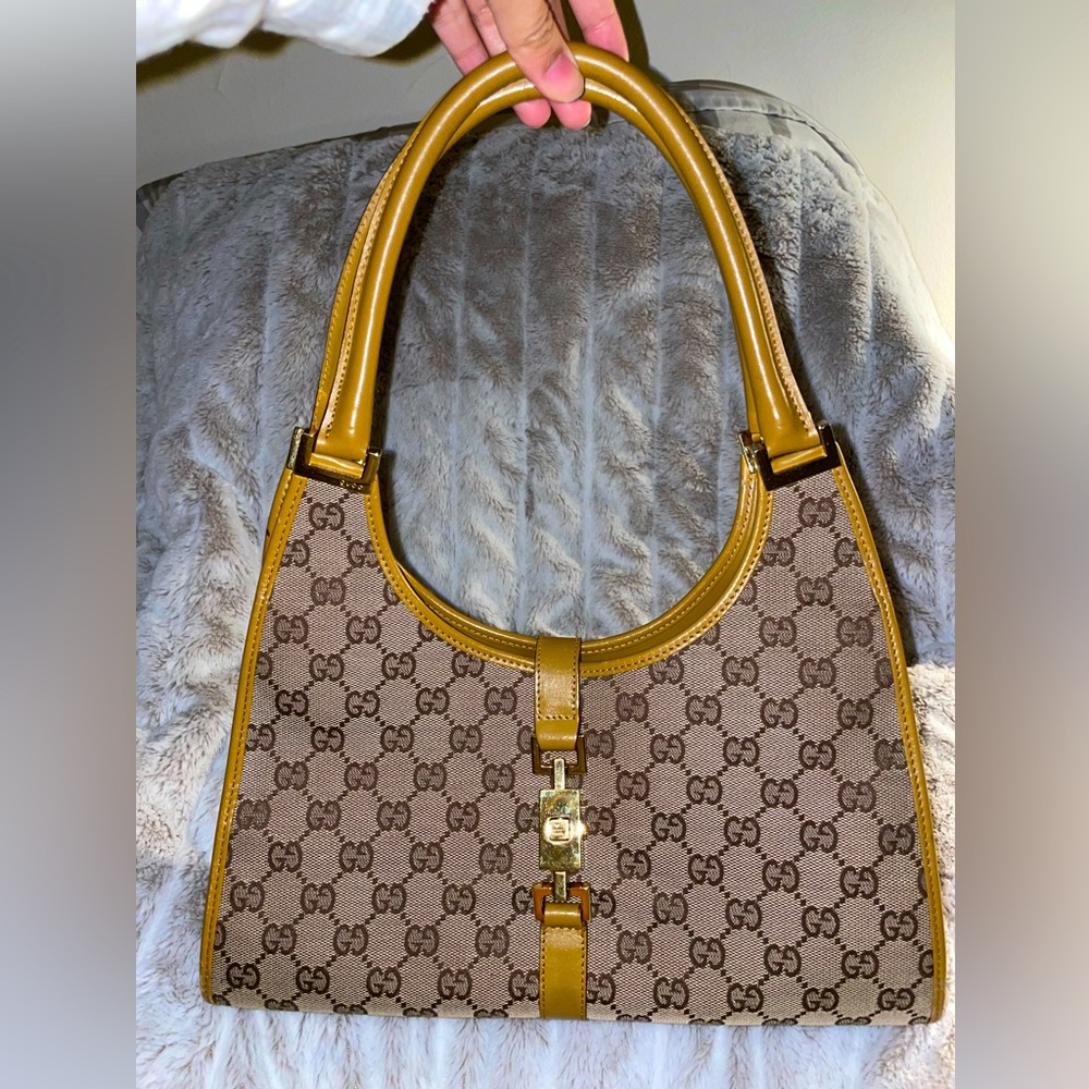 SOLD Preloved Gucci Canvas Jackie shoulder bag.